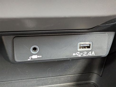 Certified 2024 Subaru Crosstrek 2.0i image 19