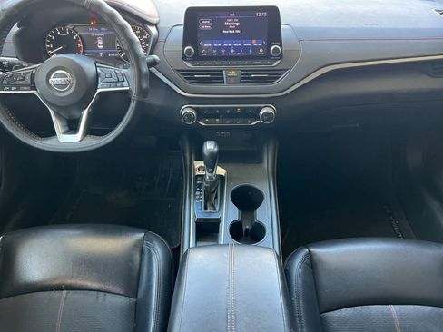 Used 2020 Nissan Altima 2.5 SR w/ Premium Package FWD image 4