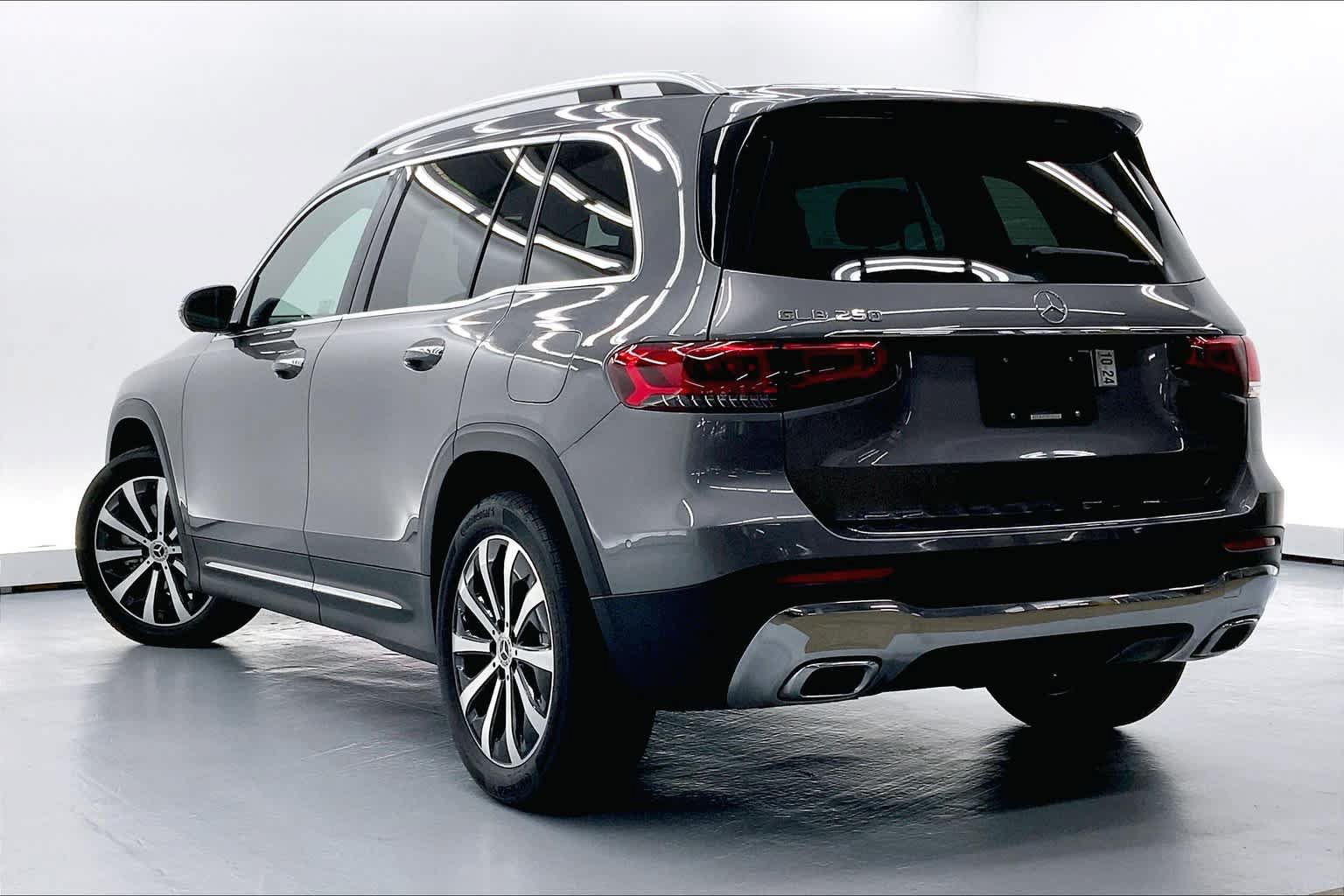 Certified 2023 Mercedes-Benz GLB 250 image 12