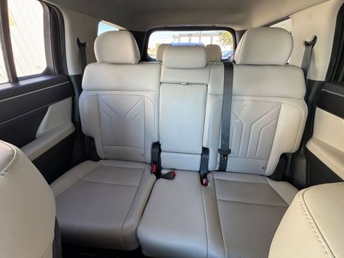 Used 2025 Hyundai Santa Fe SEL image 37