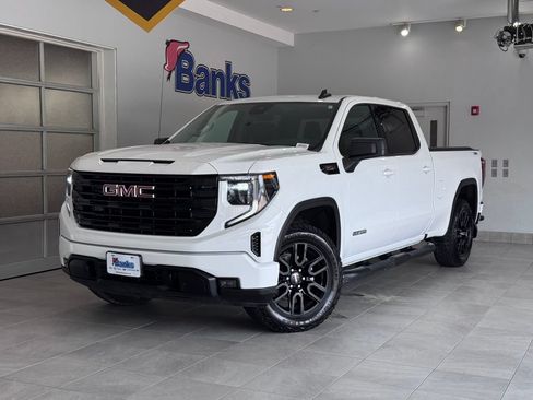 Used 2024 GMC Sierra 1500 Elevation AWD/4WD image 2
