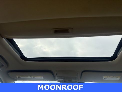 Certified 2019 Honda CR-V Touring image 4