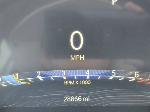 Used 2023 Jeep Grand Cherokee Limited w/ Trailer Tow Prep Group (B) image 11