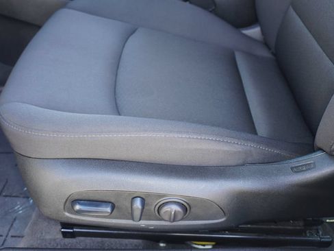 Used 2025 Chevrolet Malibu RS FWD image 12