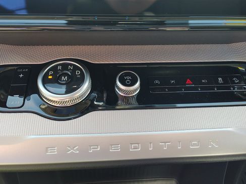 New 2026 Ford Expedition Active AWD/4WD image 39