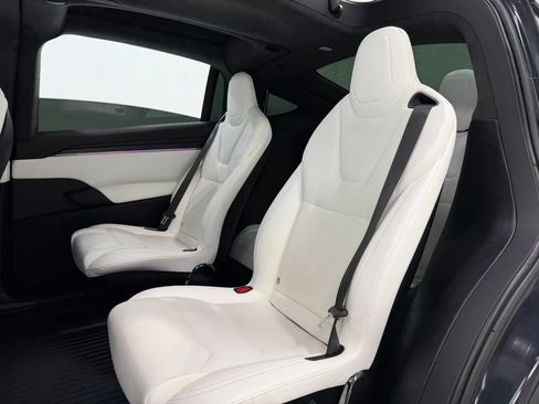 Used 2026 Tesla Model X Plaid AWD/4WD image 19
