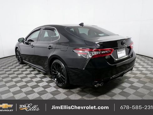 Used 2023 Toyota Camry XSE image 3