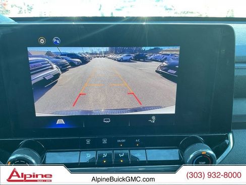 Used 2024 Chevrolet Colorado Trail Boss w/ Advanced Trailering Package image 16