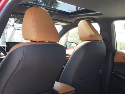 Used 2025 Lexus IS 300 w/ Premium Package RWD image 22