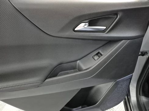 New 2026 Chevrolet Equinox LT image 23