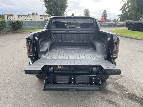 New 2026 GMC Hummer EV 4x4 Crew Cab image 26