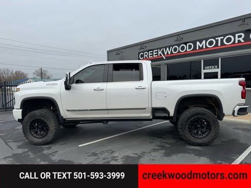 Used 2024 Chevrolet Silverado 2500 High Country w/ High Country Premium Package image 6