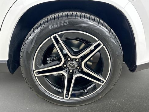 Certified 2026 Mercedes-Benz GLS 450 GLS 450 image 39