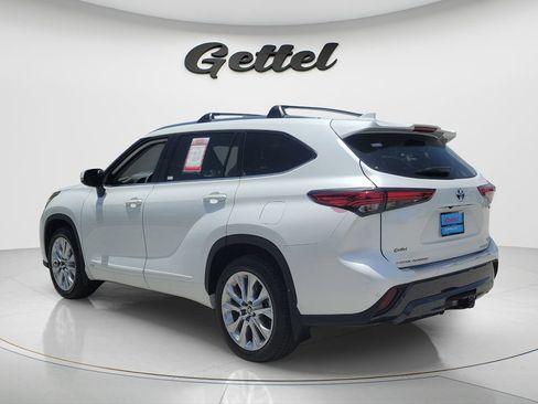 Used 2022 Toyota Highlander Limited AWD/4WD image 7