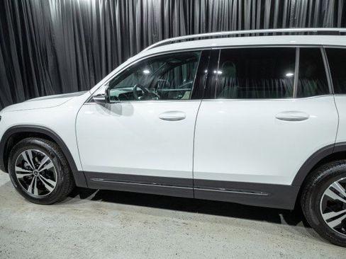 Used 2026 Mercedes-Benz GLB 250 image 5