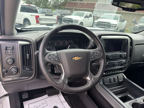 Used 2018 Chevrolet Silverado 1500 LTZ Z71 w/ LTZ Plus Package AWD/4WD image 11
