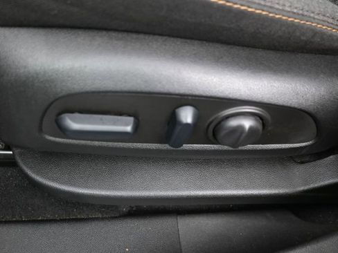 Used 2023 Chevrolet Equinox LT image 24