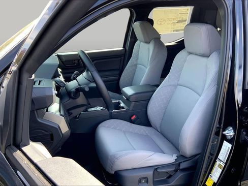 New 2026 Toyota Tacoma SR5 RWD image 9