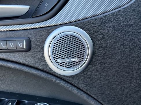 Used 2022 Alfa Romeo Stelvio Veloce image 13