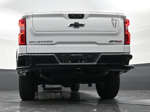 Used 2024 Chevrolet Silverado 1500 ZR2 w/ Technology Package AWD/4WD image 23