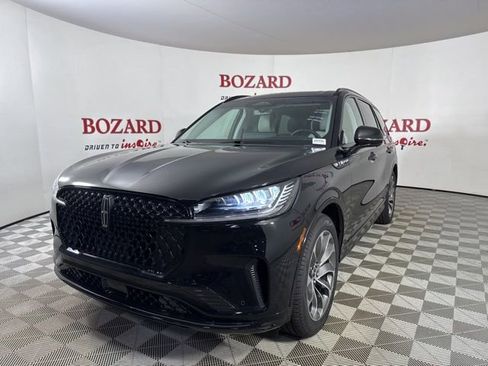 New 2025 Lincoln Aviator 2WD w/ Jet Appearance Package image 3