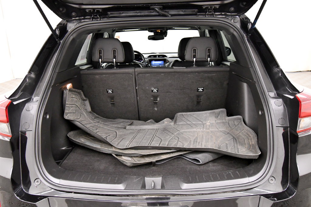 Used 2021 Chevrolet TrailBlazer RS w/ Convenience Package FWD image 7
