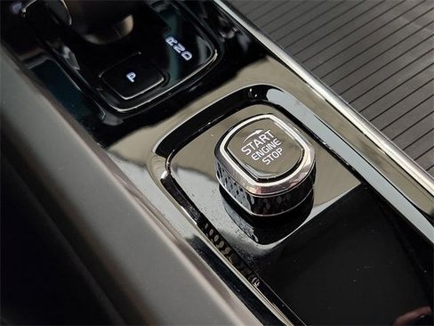 Used 2024 Volvo S60 B5 Core image 22