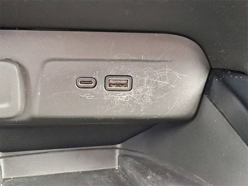 Used 2024 Chevrolet Trax RS w/ Sunroof Package image 26