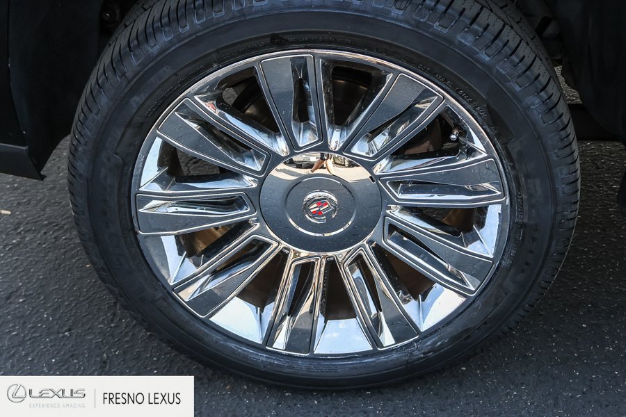 Used 2016 Cadillac Escalade Luxury RWD image 8