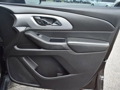 Used 2018 Chevrolet Traverse LT image 48