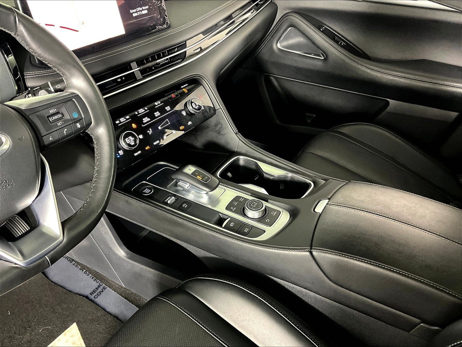 Used 2025 INFINITI QX60 Luxe w/ Vision Package AWD/4WD image 18