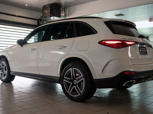 New 2025 Mercedes-Benz GLC 350e GLC 350e image 4