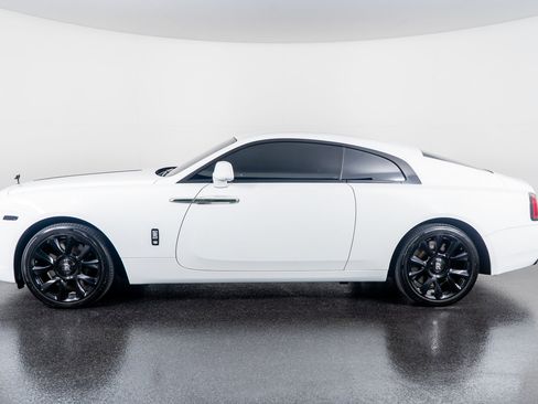 Used 2019 Rolls-Royce Wraith image 15