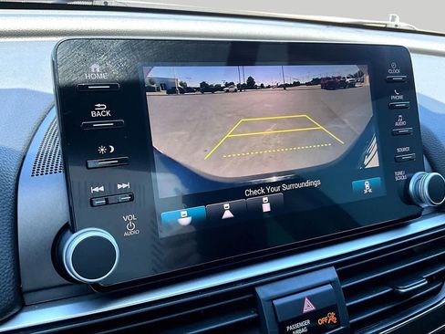 Used 2018 Honda Accord EX image 24