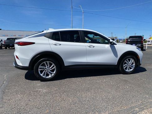 Used 2025 Buick Envista Preferred image 5