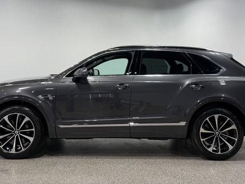 Used 2018 Bentley Bentayga Activity AWD/4WD image 21
