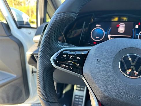 Used 2023 Volkswagen GTI SE image 23