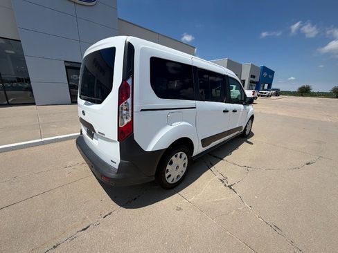 Used 2019 Ford Transit Connect XL FWD image 8