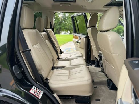 Used 2016 Land Rover LR4 HSE Silver Edition AWD/4WD image 42