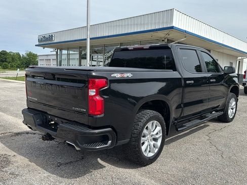 Used 2020 Chevrolet Silverado 1500 Custom w/ Custom Value Package AWD/4WD image 5