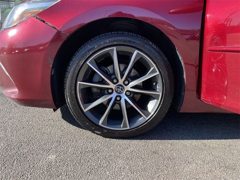 Used 2016 Toyota Camry XSE image 9