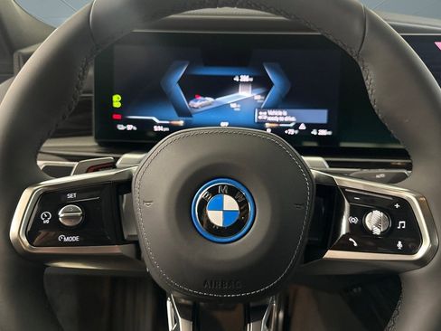 Used 2026 BMW i7 eDrive50 w/ M Sport Package image 17