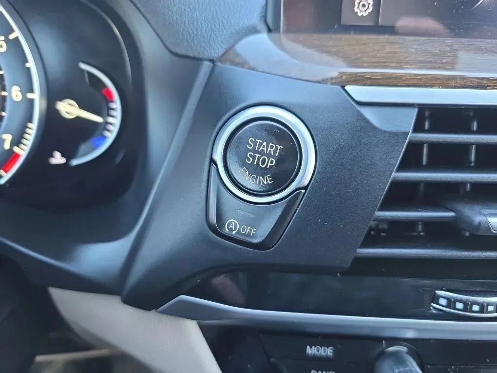 Used 2018 BMW X3 xDrive30i AWD/4WD image 41