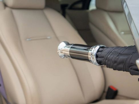 Used 2019 Rolls-Royce Wraith RWD image 25