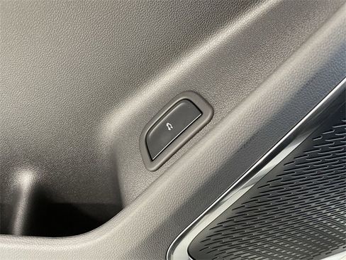 New 2026 Chevrolet Traverse RS image 28