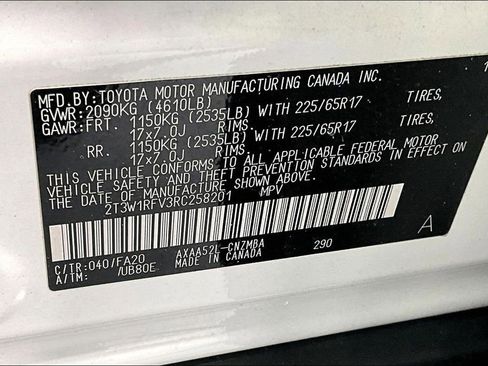 Used 2024 Toyota RAV4 XLE image 41