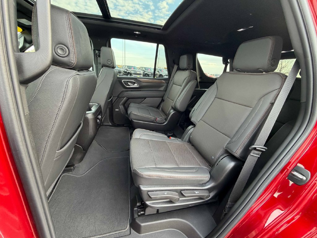 Used 2024 Chevrolet Tahoe High Country AWD/4WD image 20