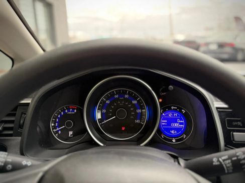 Used 2019 Honda Fit LX image 11