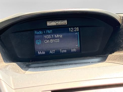Used 2014 Ford Escape SE FWD image 21