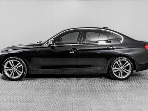 Used 2018 BMW 330i Sedan RWD image 3